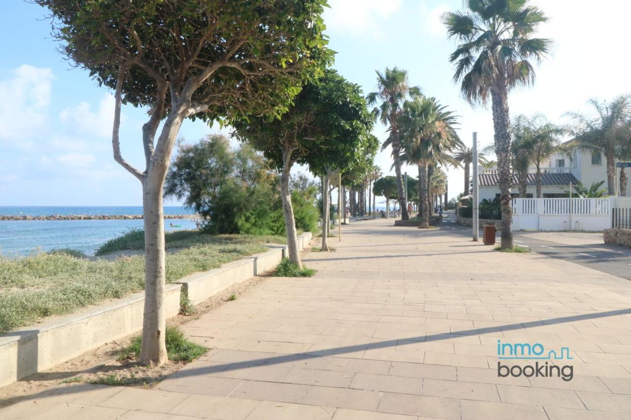 Sun Beach Mediterrani, En Frente Del Mar กัมบริลส์ ภายนอก รูปภาพ