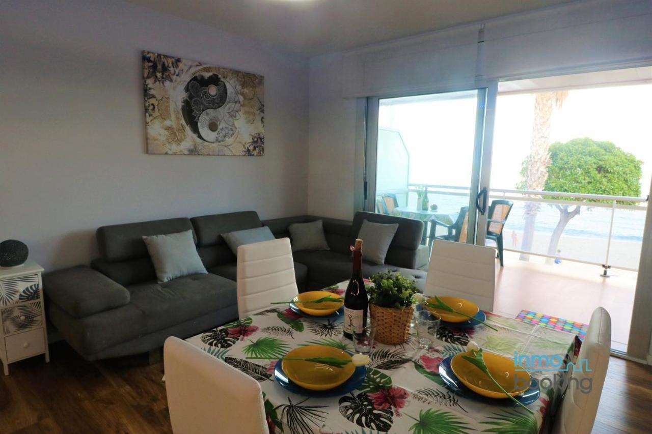Sun Beach Mediterrani, En Frente Del Mar กัมบริลส์ ภายนอก รูปภาพ