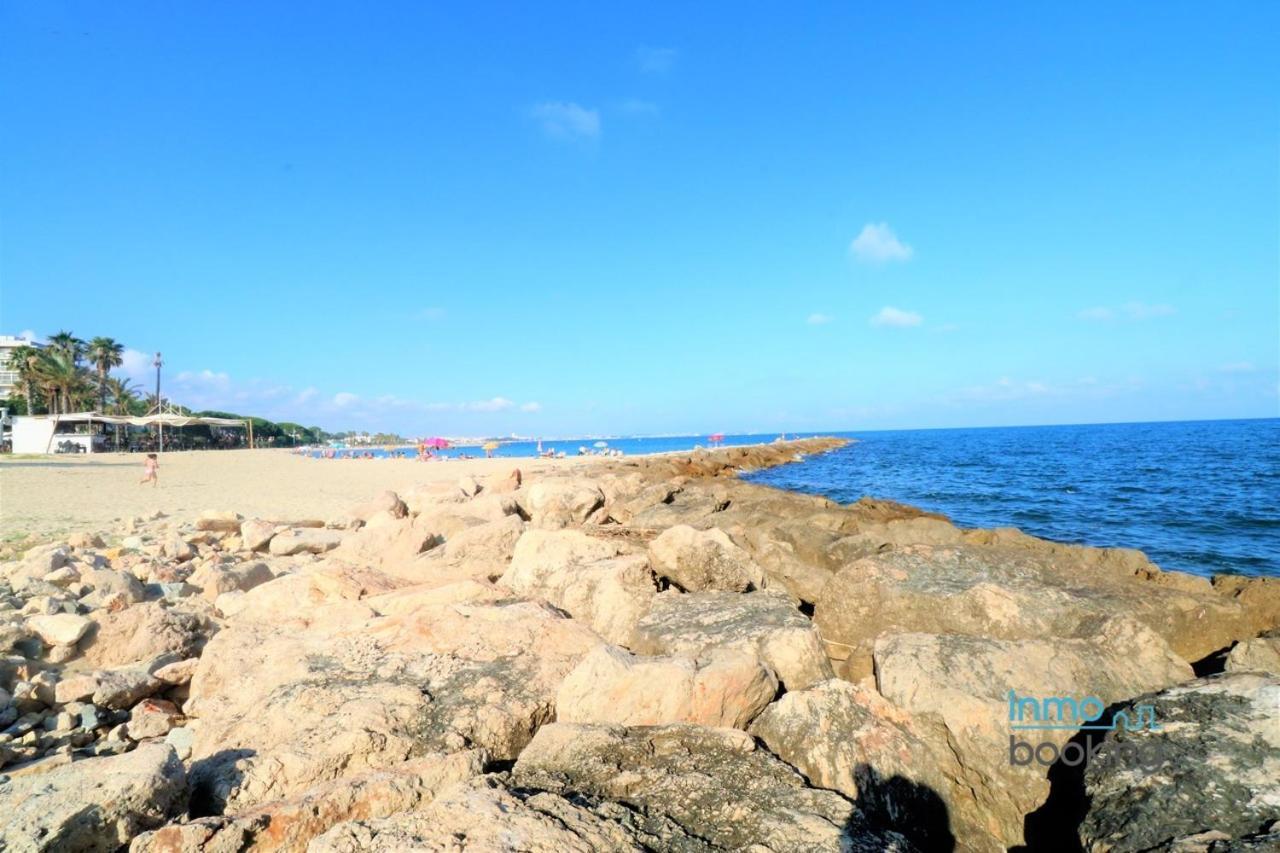 Sun Beach Mediterrani, En Frente Del Mar กัมบริลส์ ภายนอก รูปภาพ